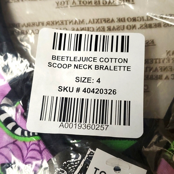 ♥️NWT VINTAGE TORRID BRALETTE - BEETLEJUICE WIRELESS SCOOP SPORTS BRA PLUS SIZE - Picture 12 of 15